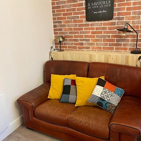 Logement Entier: Appartement Avec Terrasse Quartier De La Gare Амбоаз Екстериор снимка