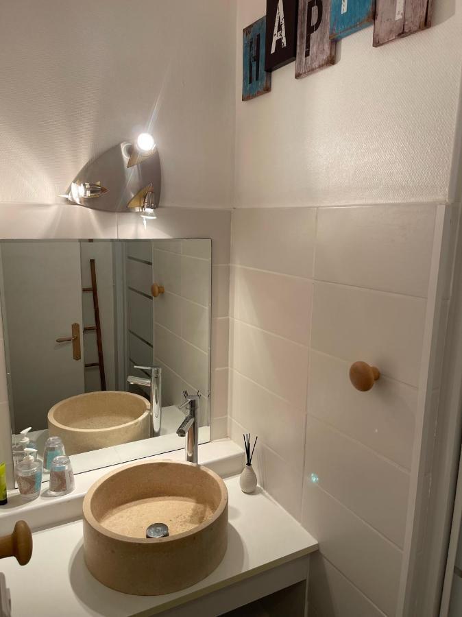 Logement Entier: Appartement Avec Terrasse Quartier De La Gare Амбоаз Екстериор снимка