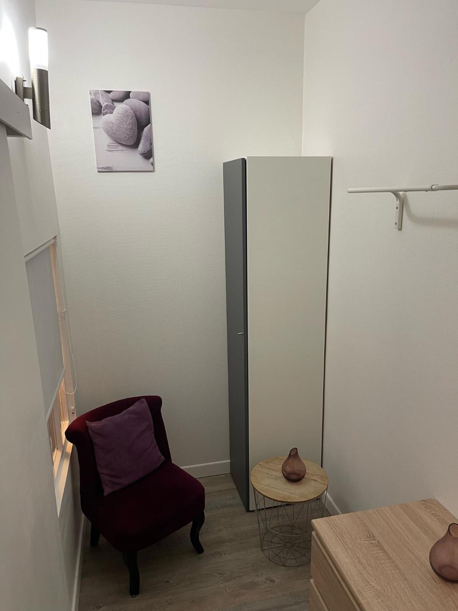 Logement Entier: Appartement Avec Terrasse Quartier De La Gare Амбоаз Екстериор снимка